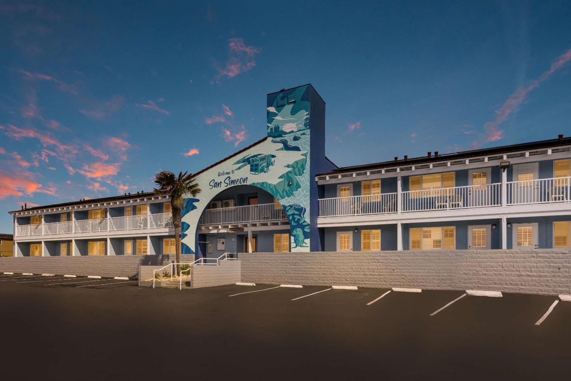 Comfort Inn Near Hearst Castle - Cambria Сан-Симеон Экстерьер фото