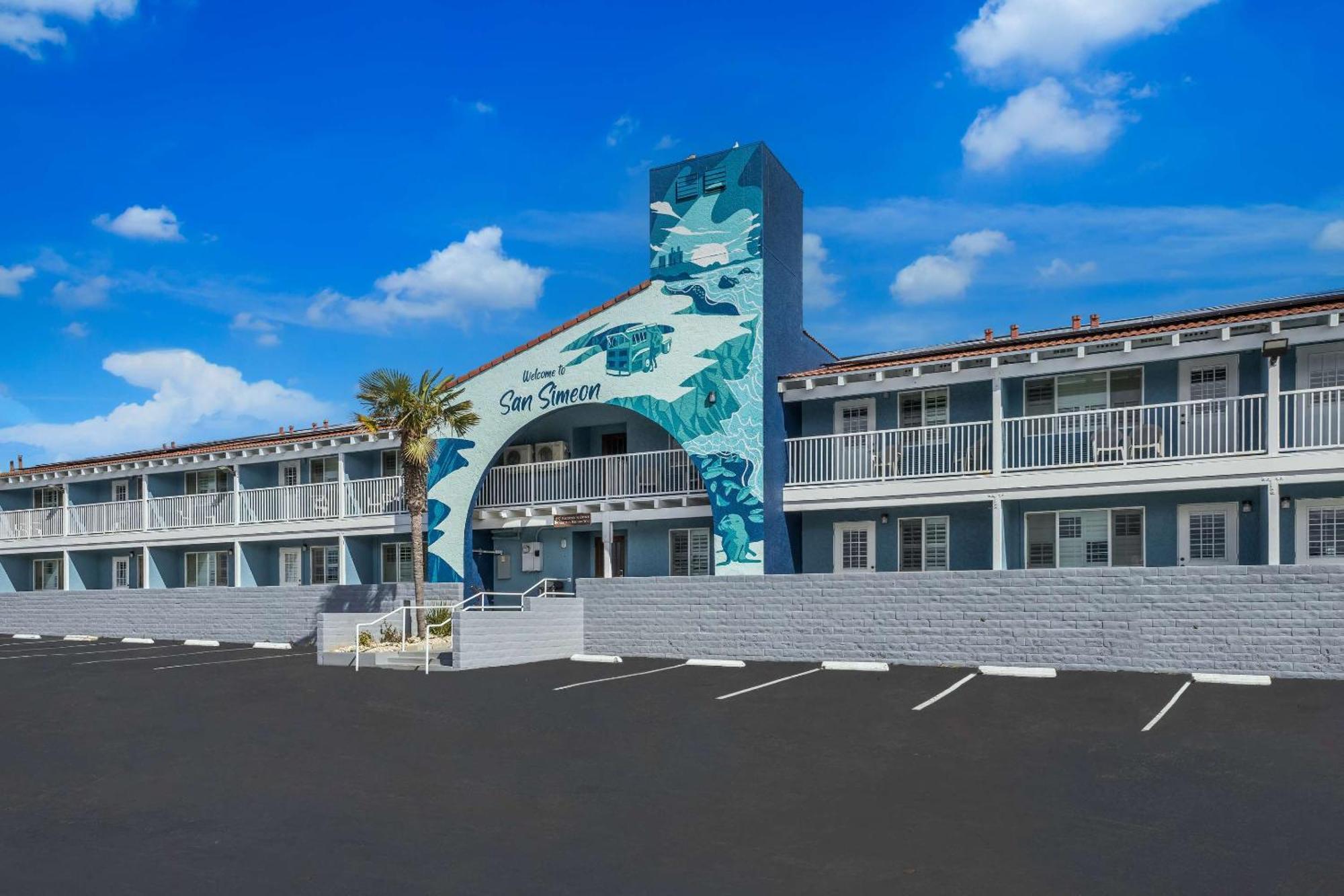 Comfort Inn Near Hearst Castle - Cambria Сан-Симеон Экстерьер фото